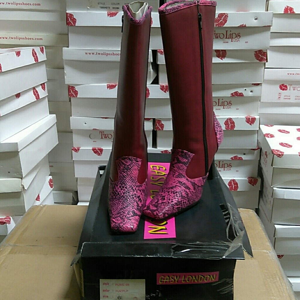 Croc skin leather zipper heels